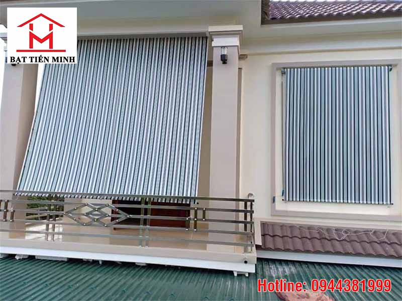 Hình 3 bat-cuon-che-nang-mua-ban-cong-tai-hoa-binh-